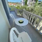 Green Apartments Apartment *