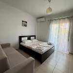 Green Apartments Apartment *