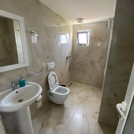 Green Apartments Ksamil